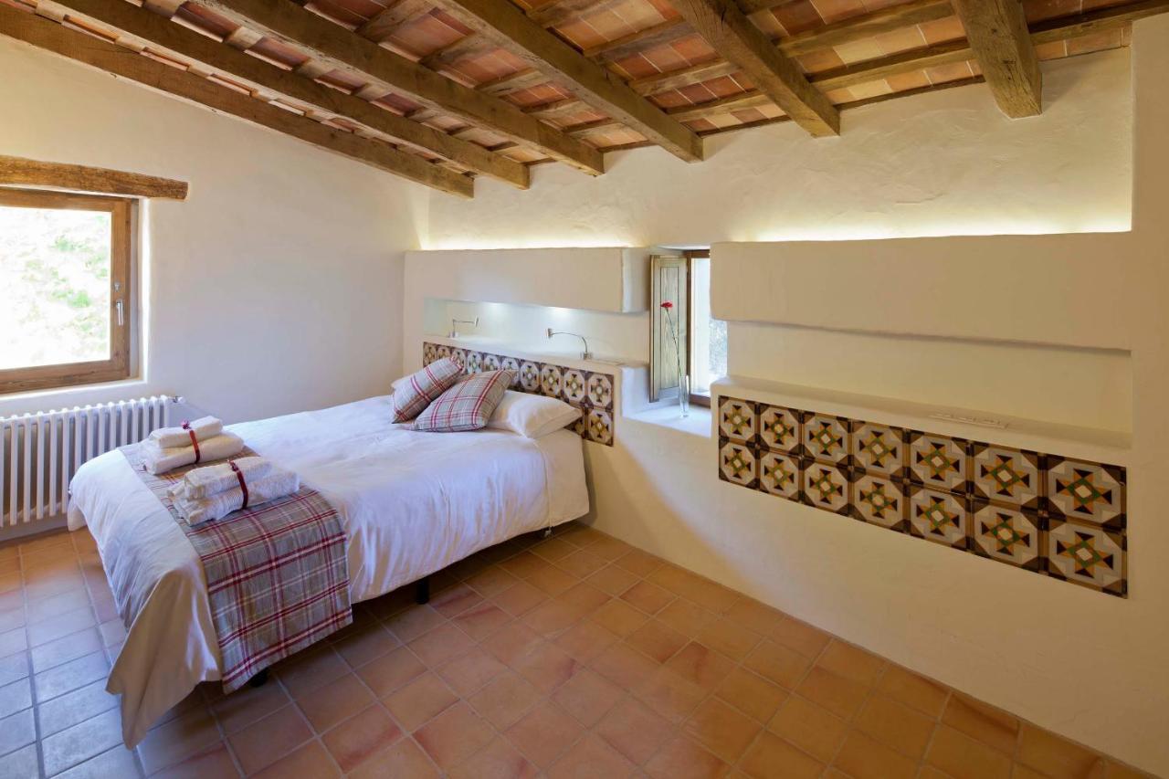 B&B La Rectoria De Sant Miquel De Pineda Sant Feliu De Pallerols Exterior photo